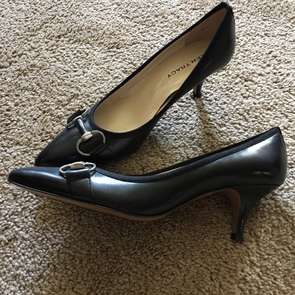 🌼2/$20🌼 Ellen Tracy black leather